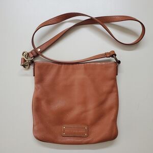 Marc by Marc Jacobs Brown Pebbled Leather Crossbody Bag Brass Hardware Roomy